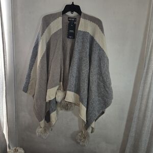 Mitchie's Women's Elegant Gray and Cream Poncho